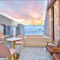 Jinhae 701 Hotel، فندق في تشانغوون