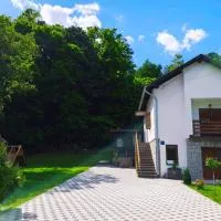 Holiday home Tilia, hotel en Slatinski Drenovac