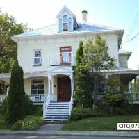 Auberge Internationale de Rivière-du-Loup O76381, ξενοδοχείο σε Riviere-du-Loup