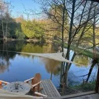 Cabane au bord de l'eau Electricité 12v Pêche à la batterie interdite – hotel 