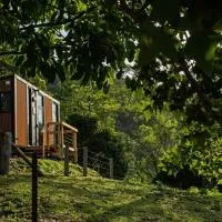 Guanaba Farm by Tiny Away, hotel din Mount Tamborine