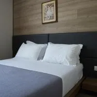 BluePoint Hotel, hotel u gradu Tepelenë