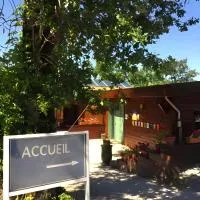 Écolodge Les Sentiers du Lac - Domaine de la Gaïa, hotel u gradu 'Sorèze'