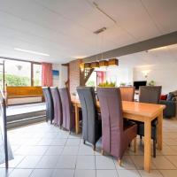 Holiday home in Ulestraten with private terrace, cleaning included, hotel near Maastricht-Aachen Airport - MST, Ulestraten