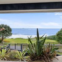 Wow On Wanaka Bay - beachfront living at its best, hotel poblíž Letiště New Plymouth - NPL, New Plymouth