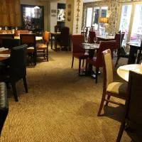 The Bear Hotel, hotel di Wantage