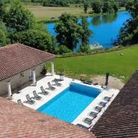 Chez Saliha et Serge, hotel v destinácii Lamarche-sur-Saône