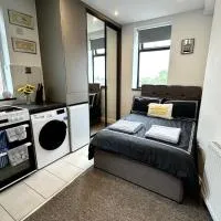 Unique Modern, Private Apartment,15 Mins To Central London, hotel a Hendon
