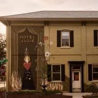 Hotel Julie, hotel in Stratford