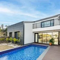 Gobajinin Private Pool Villa, hotel in Jeju-stad