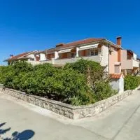 Jelsa में, होटल Apartments and Rooms Dobrila