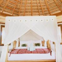 Oeseli Beach Bungalow, hotel poblíž David Constantijn Saudale Airport - RTI, Pulau Helihana