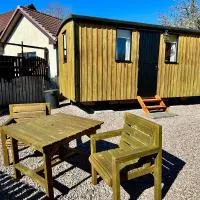 Per Ardua Shepherds Hut, hotel Fort Williamban