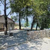 Viesnīca Rooms Kirovi - Star Dojran pilsētā Stardojrana