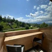 La Magura, hotell i Măgura