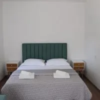 Apartments Ivana, hotell i Jadrtovac