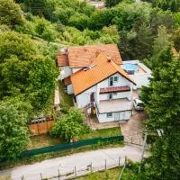 Villa Nora Natur, hotelli kohteessa Kobiljača