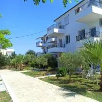 Villa Gozhina – hotel w Durrës