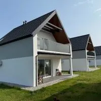 Piaskowa 6 Domki całoroczne Łeba, מלון בNowęcin