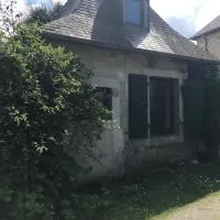 Gîte dans un petit village pyrénéen, hotel a Lézignan