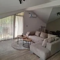 Boho Apartment in Canyon Matka, hotel u Skopju