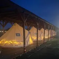 Meme Glamping – hotel w mieście Corbu