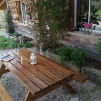 Petit coin de paradis en Ardèche, hotel em Saint-Julien-Boutières