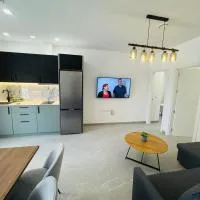Viesnīca Calpe apartamento LuXurY nuevo playa centrico parking wifi aire piscina patio pilsētā Ifach