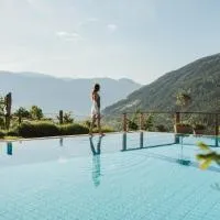 Niedermair Nature Retreat, hotel em Parcines