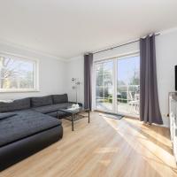 CBlue "Ferienhaus am Yachthafen - Moewe", Hotel in Rostock