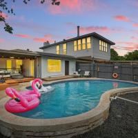 Spacious 5BR Getaway with Pool, hotel poblíž Dallas Executive - RBD, Duncanville