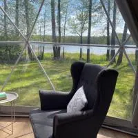 Borowy Glamp więcej niż domki, hotel em Męcikał