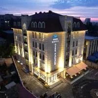 Ozen Palace Hotel، فندق في ألماتي