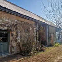 La Petite Foucaudière, 10 couchages, hotelli kohteessa Mansigné