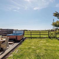 2 Bed in Rhosneigr 81515、Caeʼr-geiliogにあるAnglesey Airport - VLYの周辺ホテル