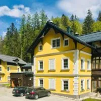 Villa Styria - Boutiquehotel mit Sauna und optionaler Halbpension, hotel en Bad Aussee