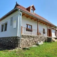 Chata u Beňuša, hotel u gradu 'Polichno'