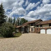 Tudor House Bed and Breakfast, hotel din Bottrel