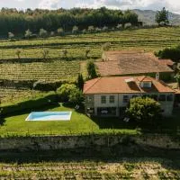 Quinta da Portela - Casa Visconde Arneiros - by RowdHouses، فندق في لاميغو
