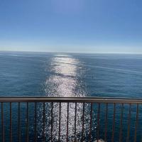 Le bateau immobile, Hotel in Salou