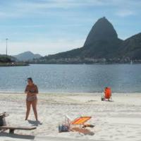 Praia Botafogo 5 minutos Copacabana, completo, SmarTV e metrô perto, hotel v destinaci Rio de Janeiro