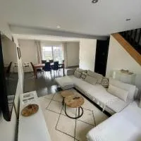 Maison familiale à Nantes Orvault, hotel i Orvault