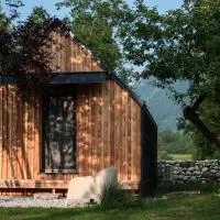 Telaj Residence - Cosy Cabins near Bovec, Soča Valley、ボヴェツのホテル