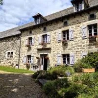 Le Mas de Rigoulac SPA sur réservation et table d'hôtes tout les jours sauf les jeudis et les dimanches, hotel en Bouyssounouse