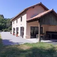 Gîte de Lamourelle, hotel a Lacquy