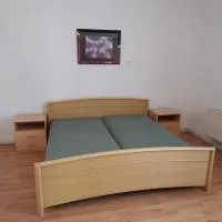 Samoobslužný Apartmán v okresu Děčin、Dolní Habarticeのホテル