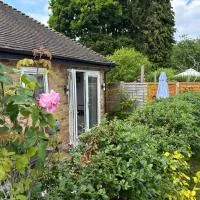Garden Studio in Bourne End, hotel v destinaci Bourne End
