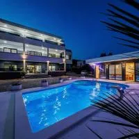 VILLA Juky, ξενοδοχείο σε Kastela