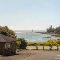 Little Beach Resort, hotell i Ucluelet