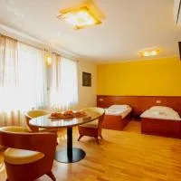 Sobe in apartmaji Triglav - Gostinstvo Tomex, מלון באילירסקה ביסטריצה